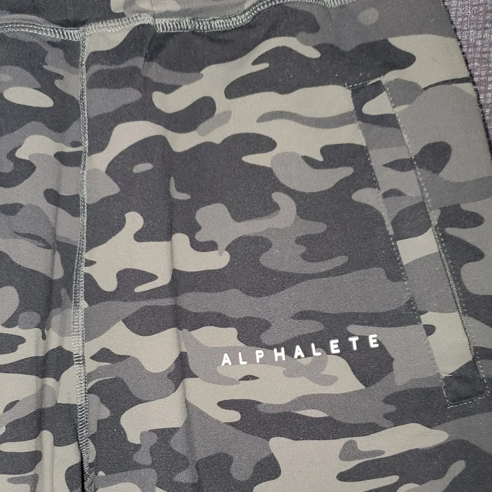 Alphalete Premium Joggers Men's Size Small